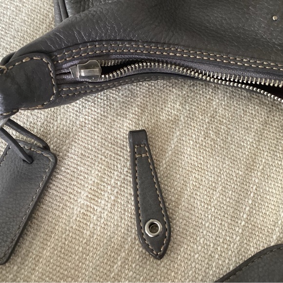 The Sak Gray Leather Shoulder Bag - Picture 4 of 9